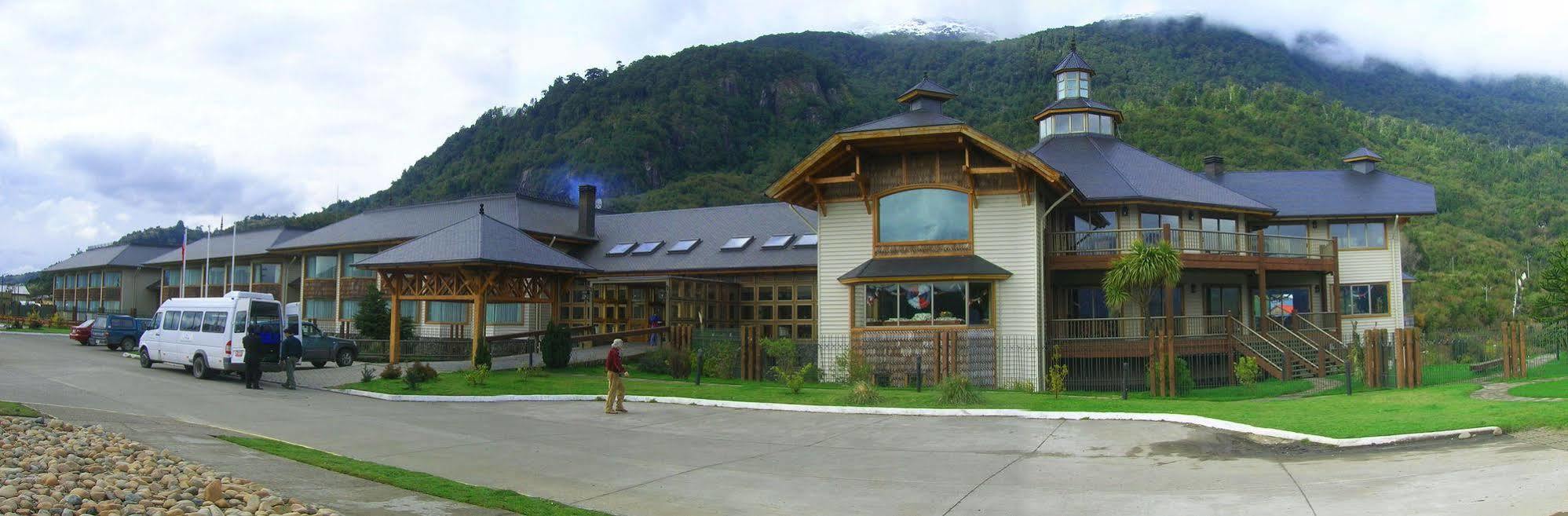 Hotel Loberias Del Sur Puerto Chacabuco Exterior foto