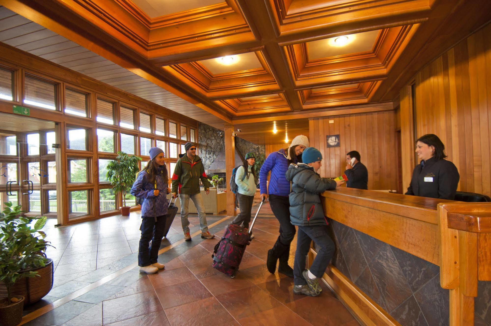 Hotel Loberias Del Sur Puerto Chacabuco Exterior foto